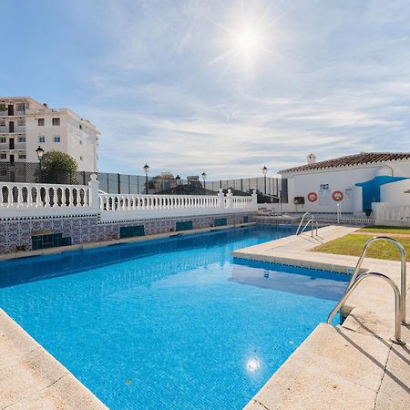1 Bedroom In Verano Azul, Free Wi-Fi Nerja Eksteriør billede