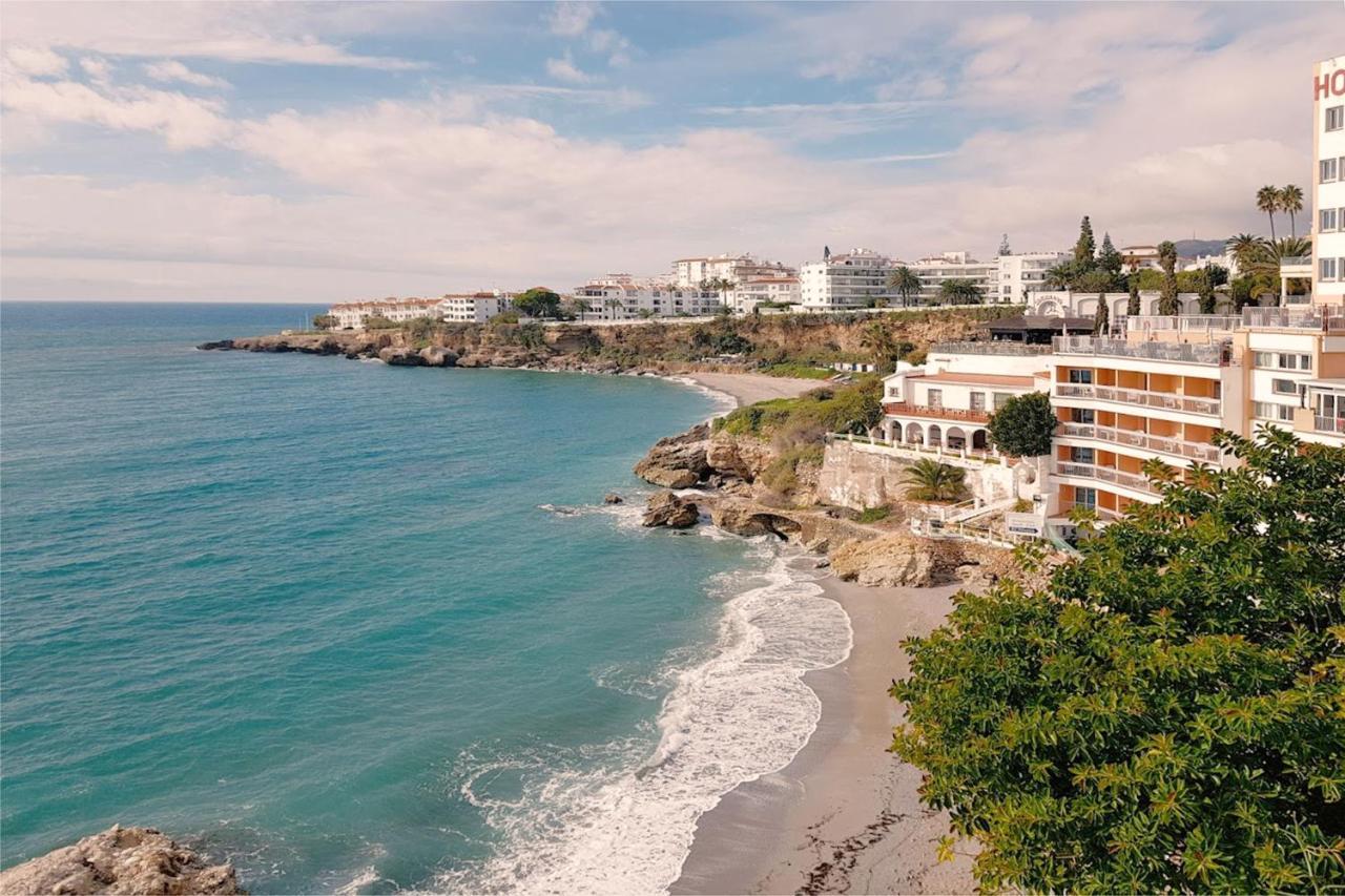 1 Bedroom In Verano Azul, Free Wi-Fi Nerja Eksteriør billede