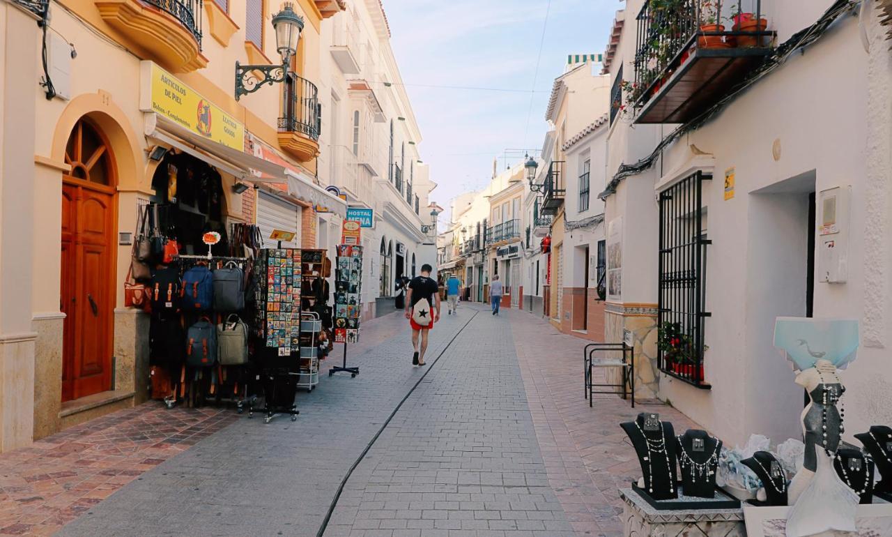 1 Bedroom In Verano Azul, Free Wi-Fi Nerja Eksteriør billede