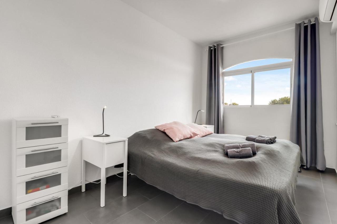 1 Bedroom In Verano Azul, Free Wi-Fi Nerja Eksteriør billede