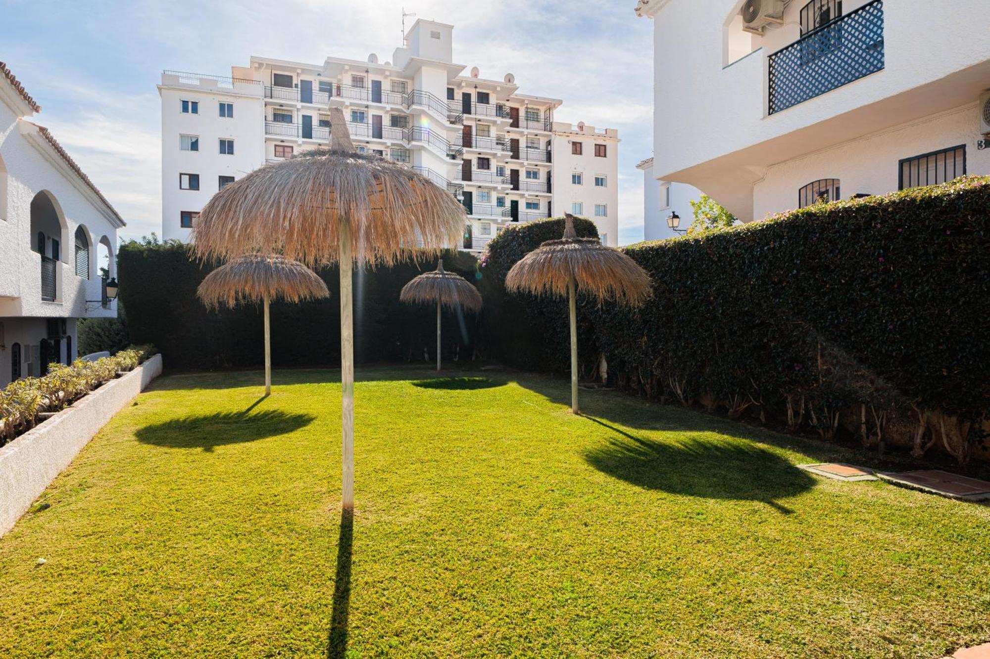 1 Bedroom In Verano Azul, Free Wi-Fi Nerja Eksteriør billede